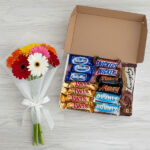 The Variety Pack – Colorful Gerberas & Iconic Chocolate Mix