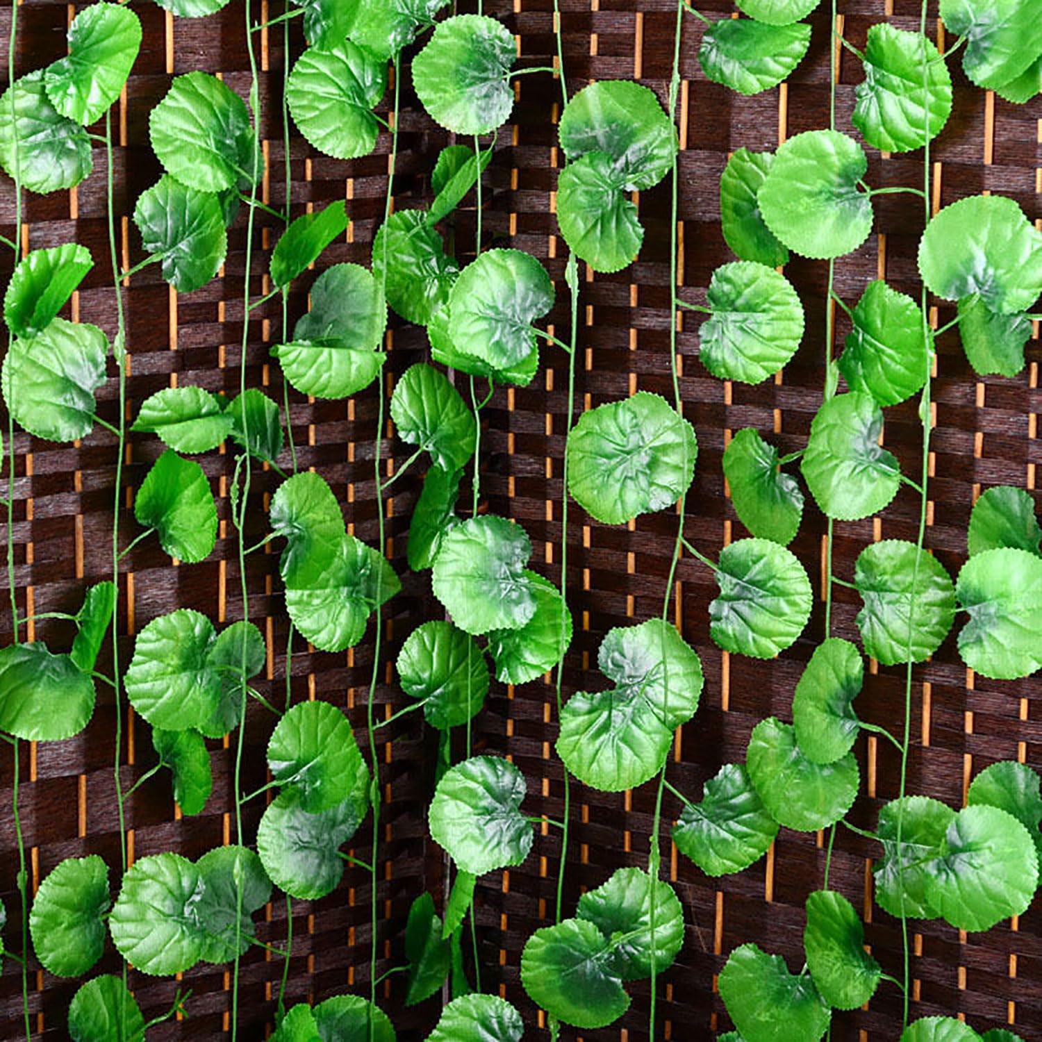Long Deluxe Artificial Round-Leaf Green Vine Garland